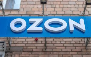 Самозанятые смогут торговать на Ozon