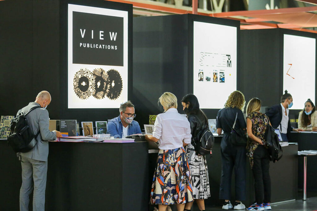 View magazine