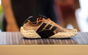 А чей это дизайн? Nike VS adidas