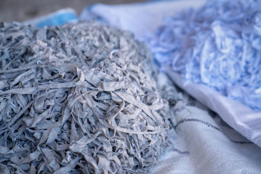 На фабрике в Тамбовской области запустили переработку текстильных отходов textile