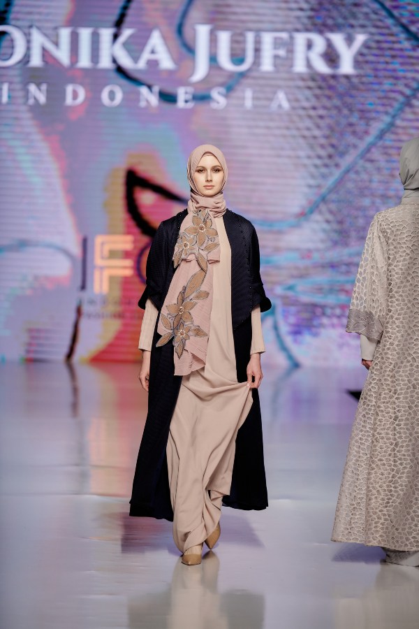 В Казани завершилось шоу благопристойной моды Modest Fashion Day