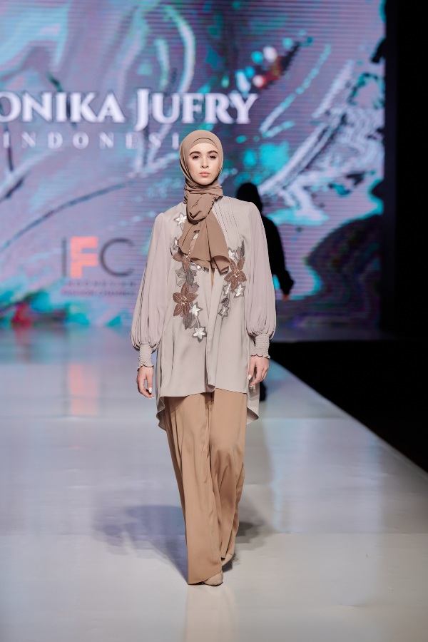 В Казани завершилось шоу благопристойной моды Modest Fashion Day