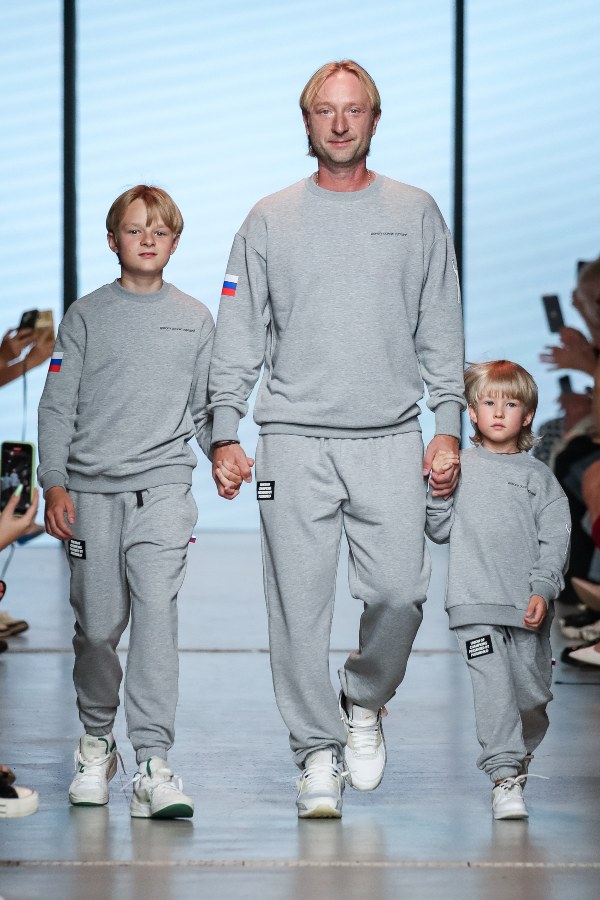 Бренд Katee’s Kids сотворил модный мерч для Angels of Plushenko