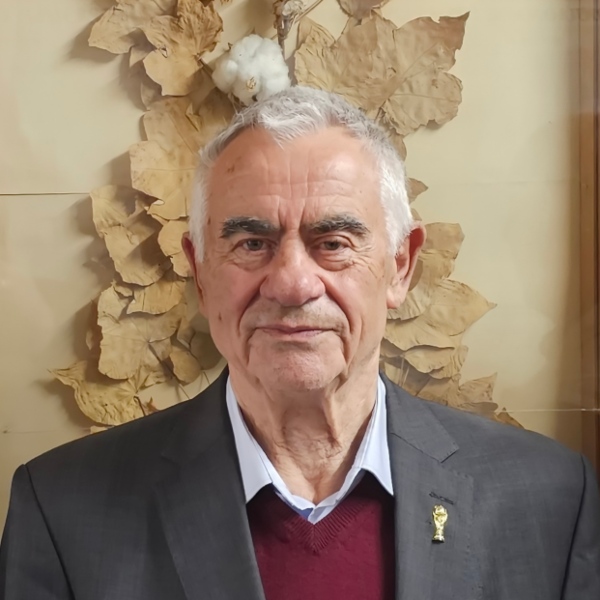 Корифей натуральных волокон: к 90‑летию Исаака Григорьевича Рашкована