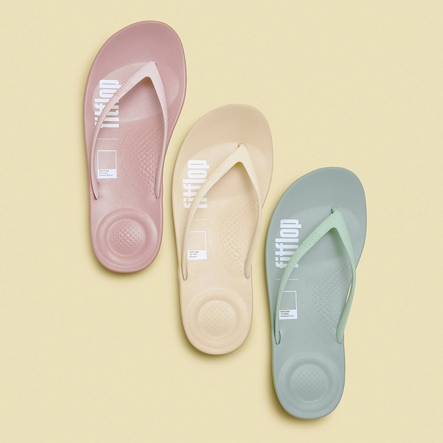 Биохимия плюс биомеханика равно качество жизни: FitFlop и Pantone учат гармонии тела и сознания