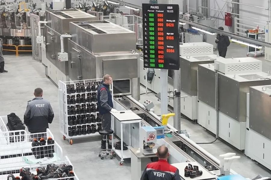 Молодой производитель спецобуви VERT учится жить в высококонкурентной среде